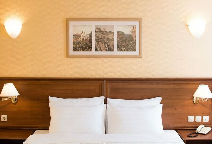 수피리어 룸, Ural