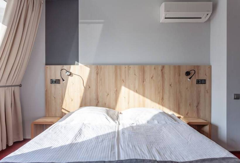 اتاق استاندارد, Kronverk