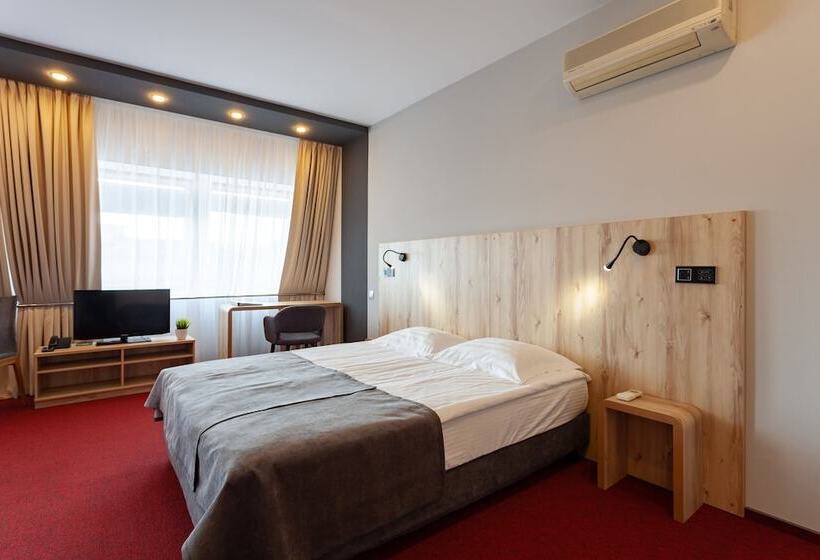 استودیوی استاندارد, Kronverk