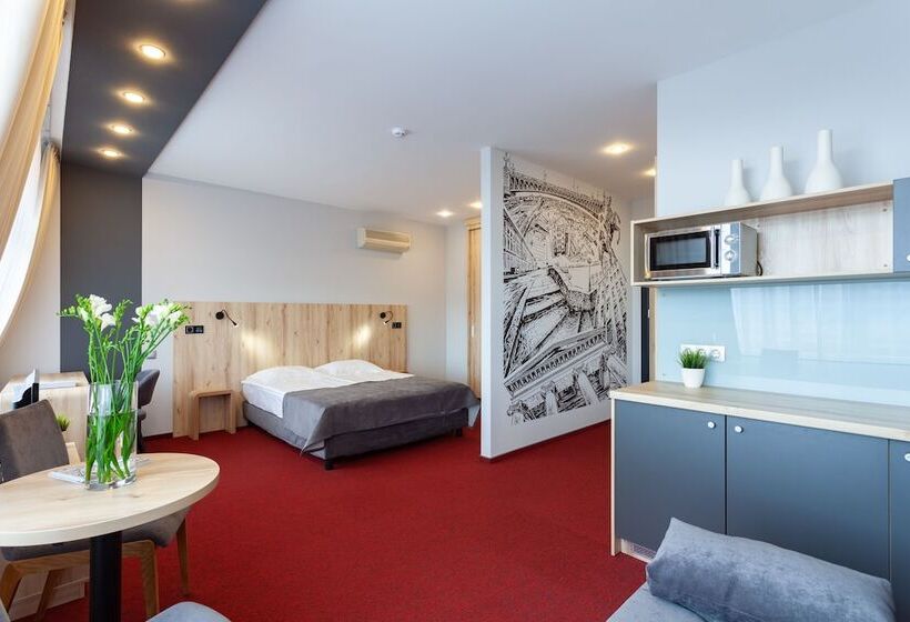 استودیوی استاندارد, Kronverk