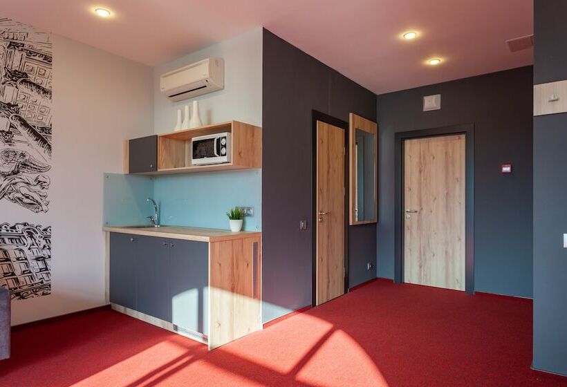 سوییت, Kronverk