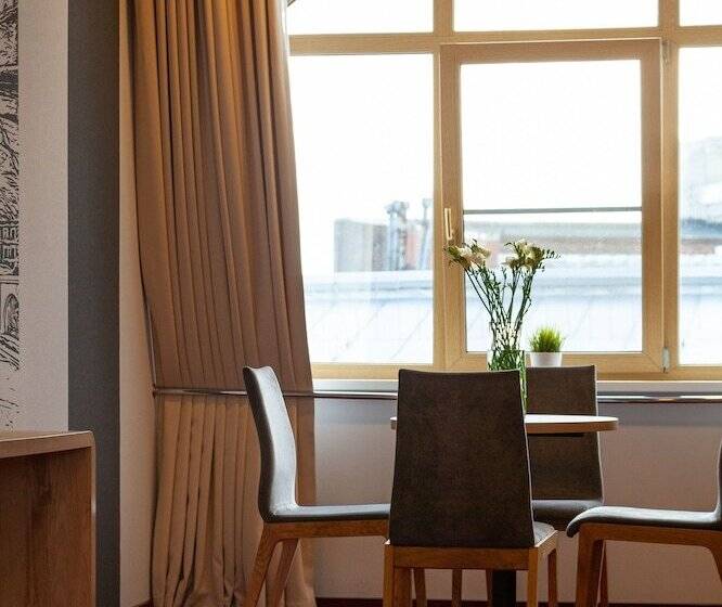 سوییت, Kronverk