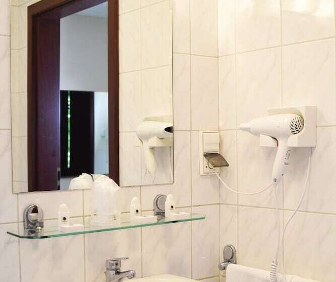 غرفة قياسية فردية, Parkhotel Economic