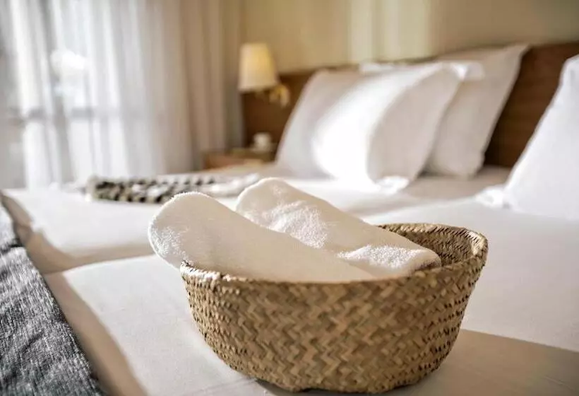 Perhehuone Merinäkymä, Possidi Holidays Resort & Suite