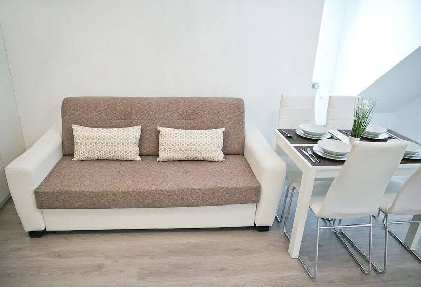 اتاق دوبلکس, Apartments Hiša Pod Gradom