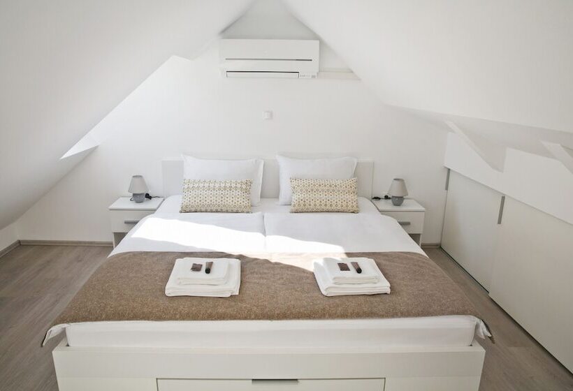 اتاق دوبلکس, Apartments Hiša Pod Gradom