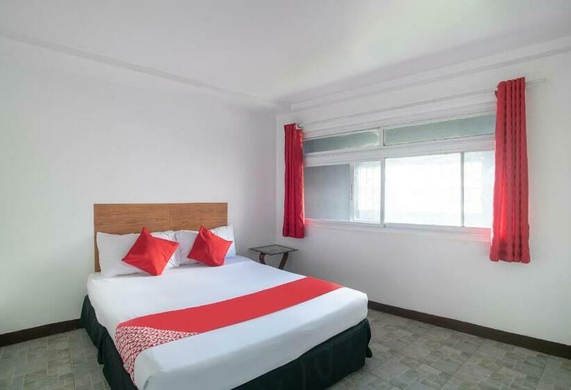 اتاق لوکس, Oyo 549 Sajj Bldg