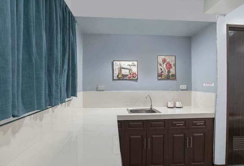 اتاق استاندارد, Oyo 549 Sajj Bldg