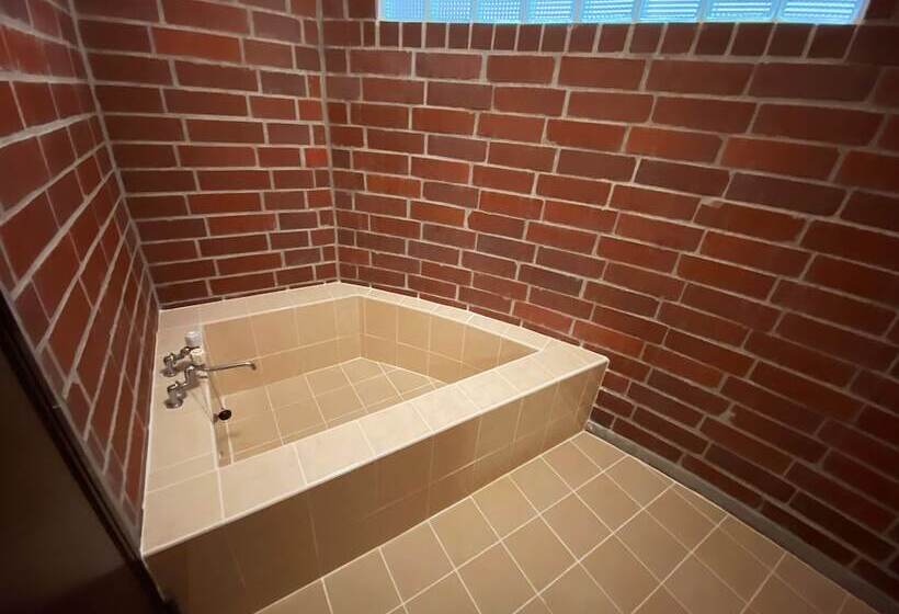 خانه 2 خوابه, Okinawa Starry Forest Cottage