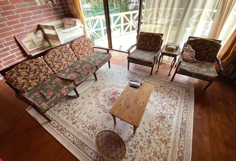 خانه 2 خوابه, Okinawa Starry Forest Cottage