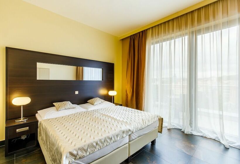 شقة 3 غرف, Rezidence Fontana