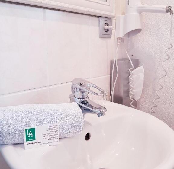 اتاق استاندارد یک نفره, Boutique Family House La