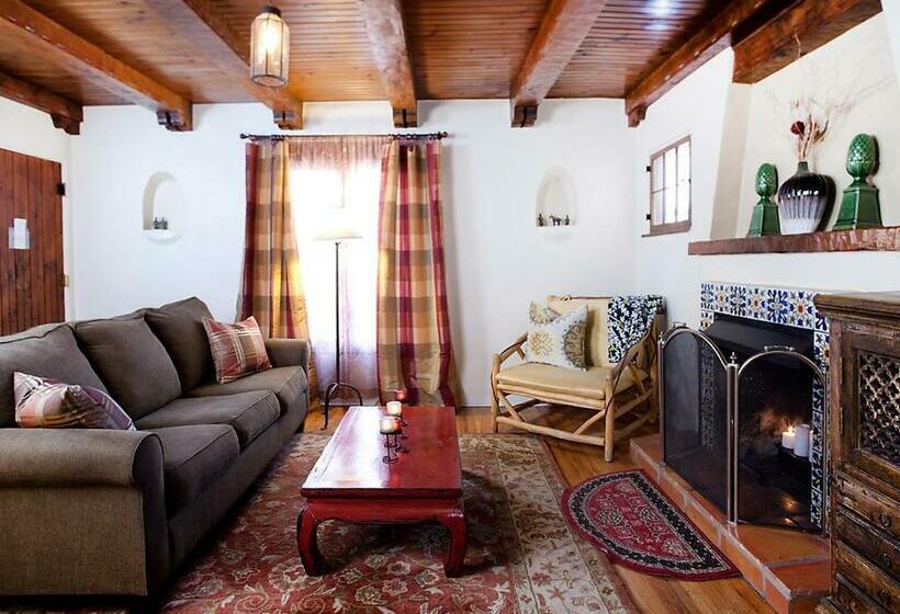 Апартаменты 1 Спальня, Casa De Tres Lunas/house Of Three Moons