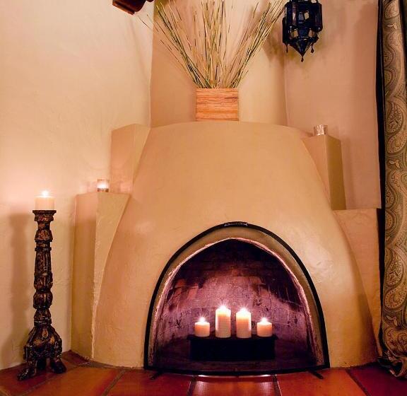 خانه 1 خوابه, Casa De Tres Lunas/house Of Three Moons