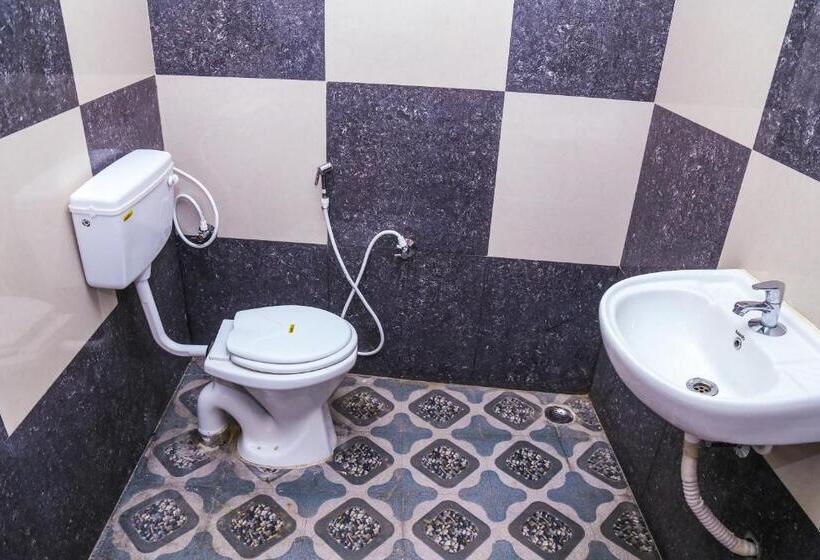 غرفة قياسية رباعية مزودة بشُرفة, P A Resort