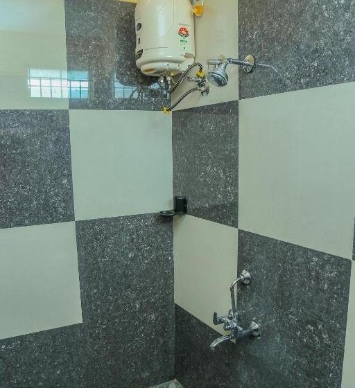 غرفة قياسية رباعية مزودة بشُرفة, P A Resort