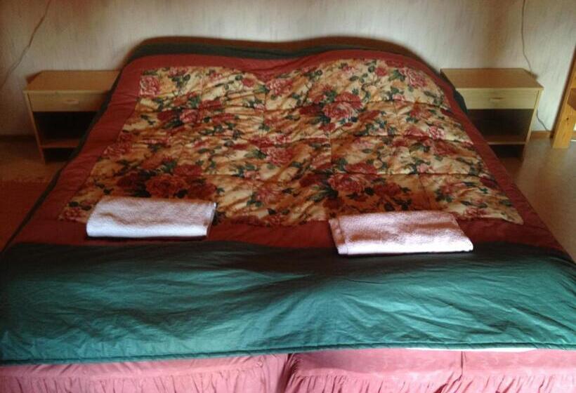 家庭房间共用浴室, Hyvölän Talo