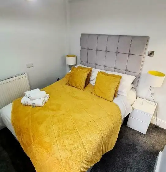 スタンダード4人部屋, The Albert