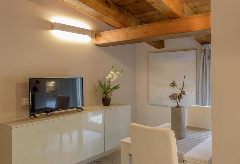 Апартаменты 1 Спальня, Marie Claire Apartments & Spa