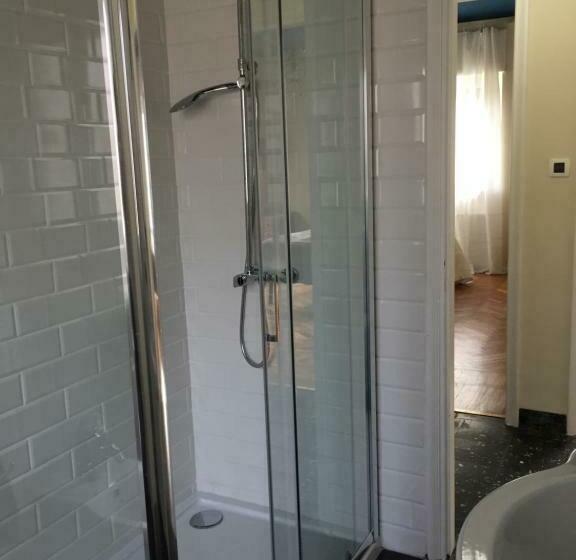 اتاق استاندارد با سرویس بهداشتی مشترک, Beaucoeur