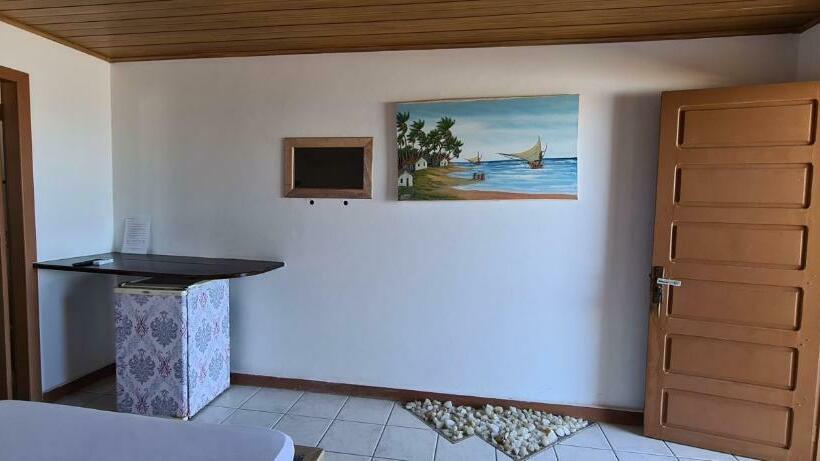 스탠다드 트리플 룸, Pousada Club De Poças