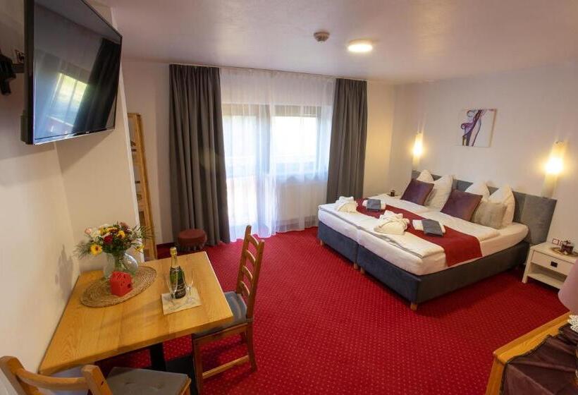 חדר דלוקס, Wellness & Restaurant U Fandy