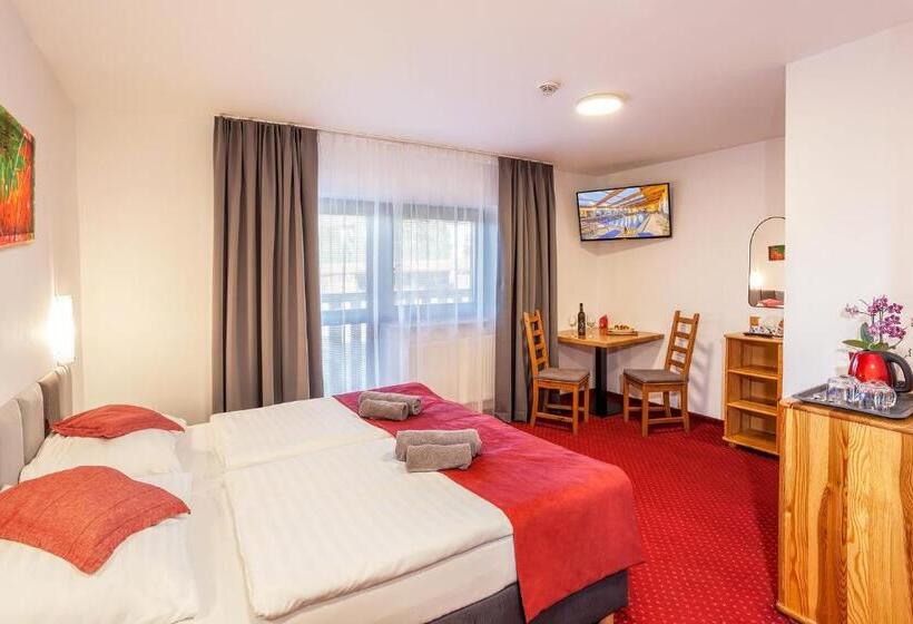 חדר סטנדרט עם מרפסת, Wellness & Restaurant U Fandy