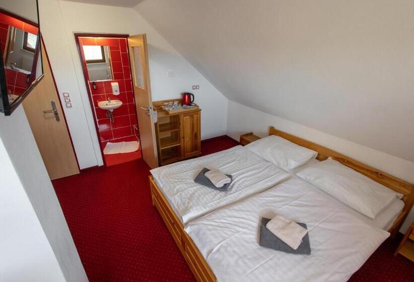 Standard room with outdoor bath, Wellness & Restaurant U Fandy
