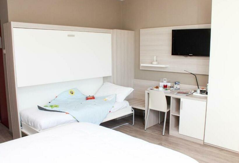 스탠다드 트리플 룸, Best Quality Hotel La Darsena