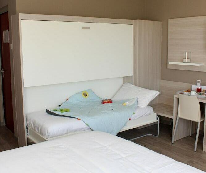 חדר סטנדרט לשלושה, Best Quality Hotel La Darsena