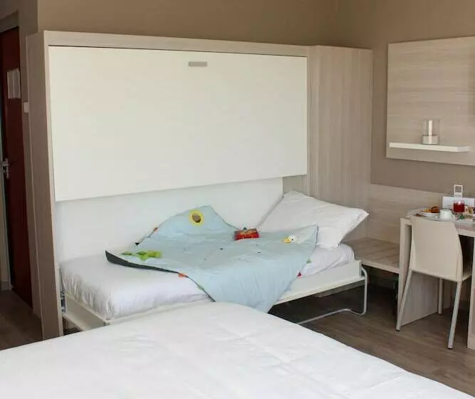 スタンダードトリプルルーム, Best Quality Hotel La Darsena