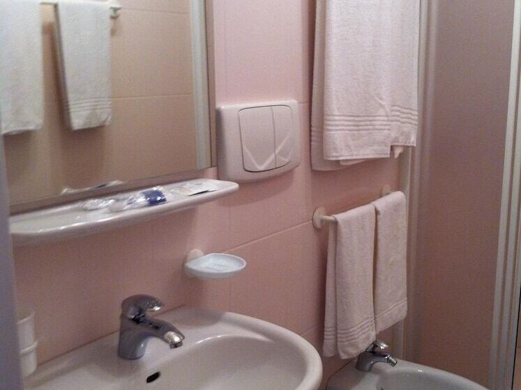 חדר סטנדרט, Albergo Centrale