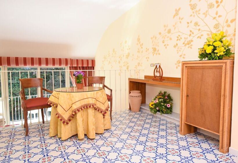 패밀리 스위트, Antiche Mura