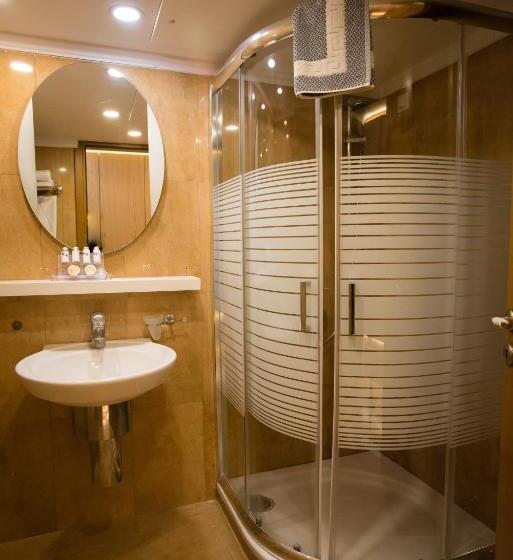 اتاق خانوادگی, Byzantino