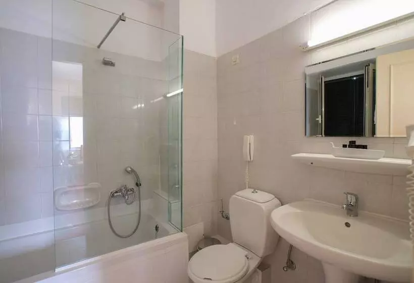 Chambre Triple Standard, Cavalieri