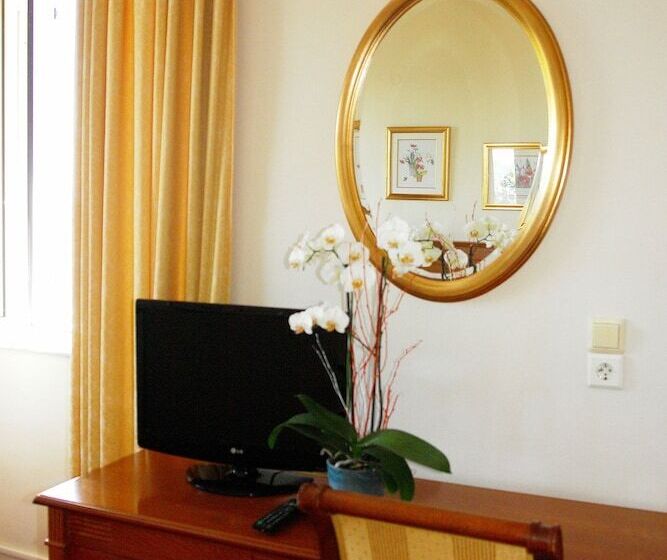 スタンダードトリプルルーム, Cavalieri