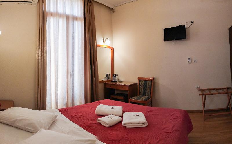 Chambre Economy, Cecil