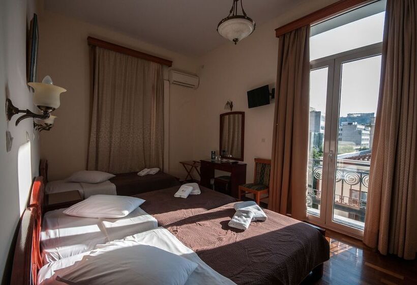 Chambre Triple Economy, Cecil