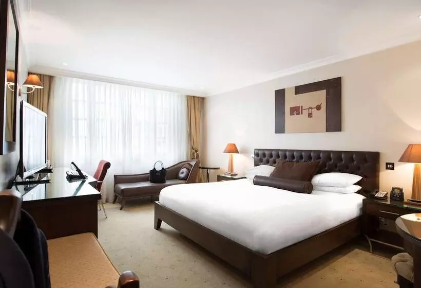 スーペリアールーム, Courthouse Hotel London