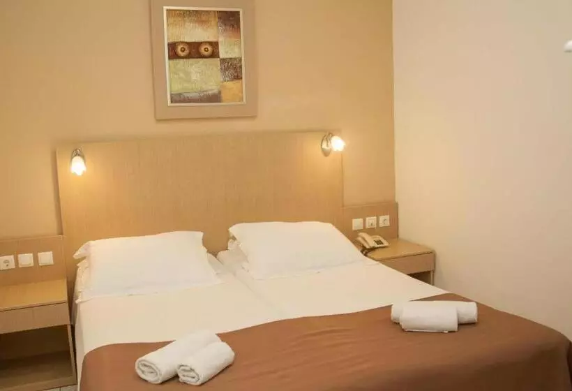 Perhehuone, Eurohotel Katrin Hotel & Bungalows