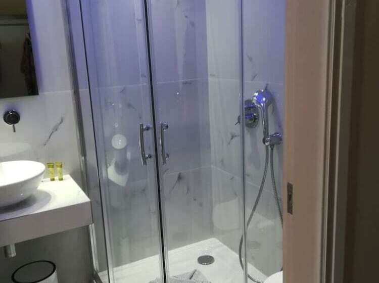 基本间, Europa Resort