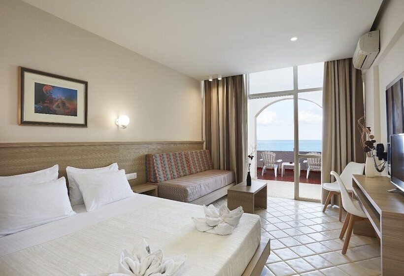 基本间, Europa Resort