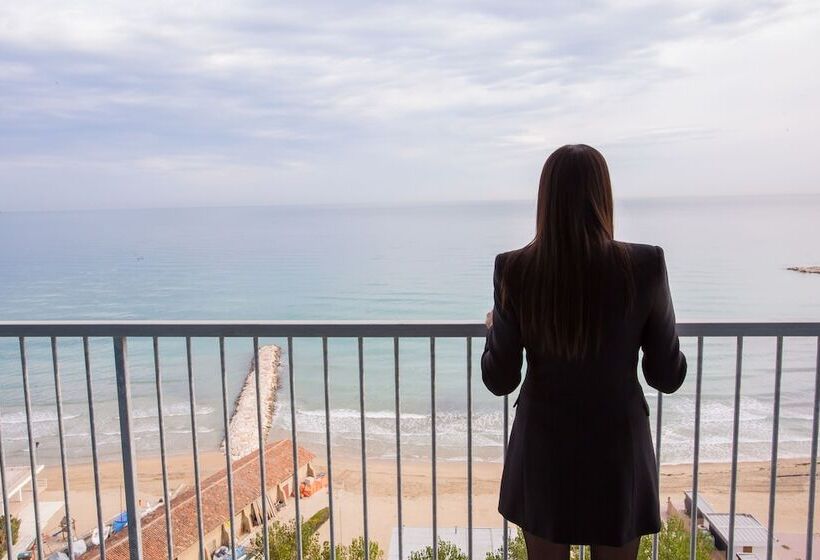 Triple Room Sea View, Hermitage