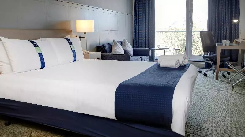 プレミアムルーム, Holiday Inn Hull Marina, An Ihg