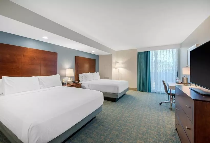 ２ダブルベッドのスタンダードルーム, Holiday Inn Orlando – Disney Springs™ Area, An Ihg