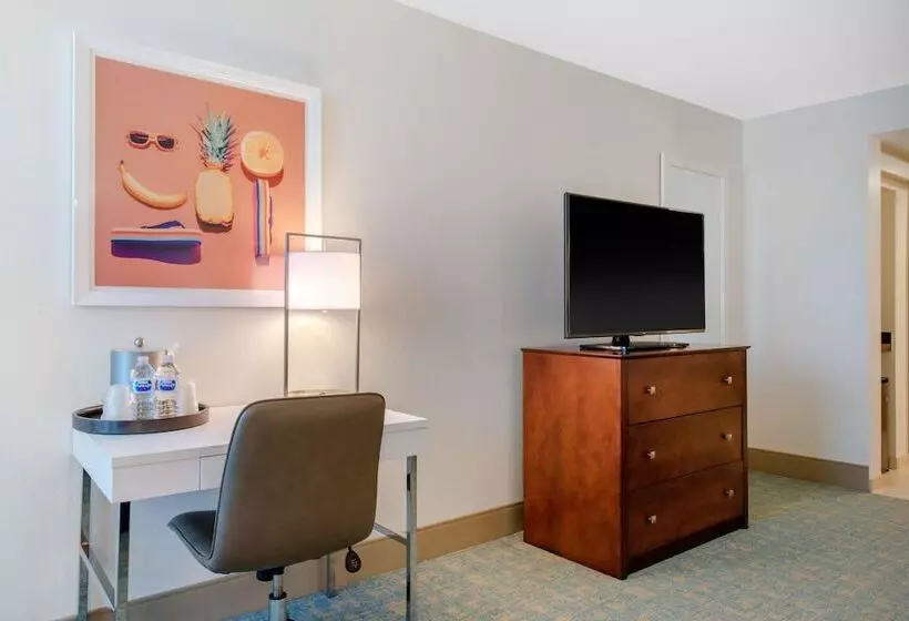 ダブルベッドスタンダードルーム, Holiday Inn Orlando – Disney Springs™ Area, An Ihg