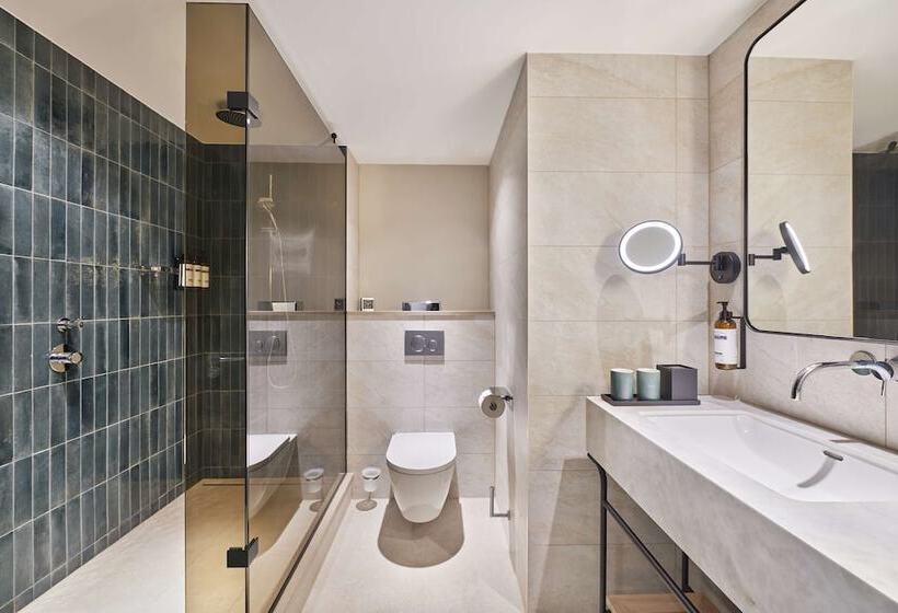 Номер Стандарт, Hyatt Regency London Blackfriars