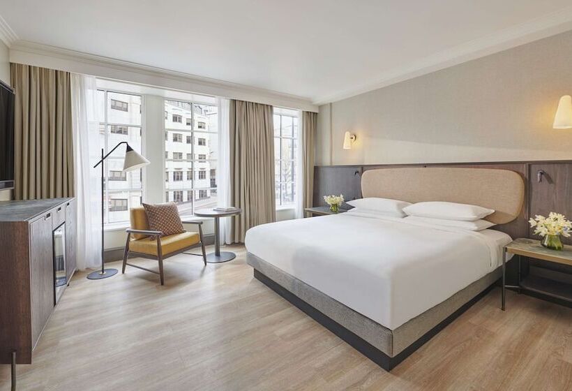 סוויטה, Hyatt Regency London Blackfriars