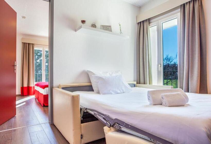 جناح عائلي, La Longeraie