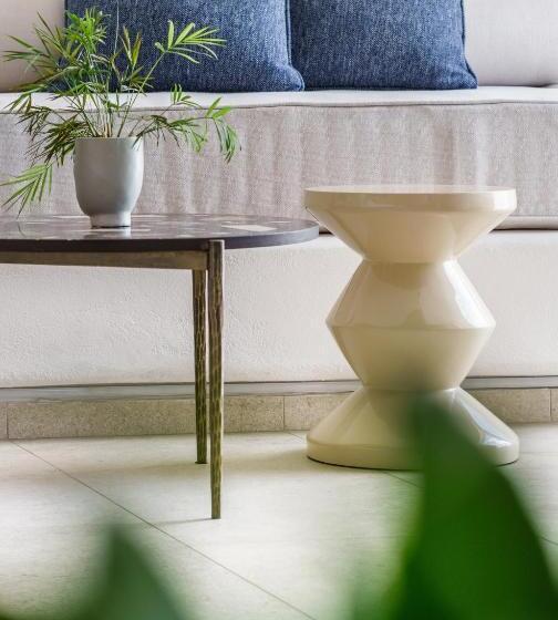 جناح جونيور, Pelican Bay